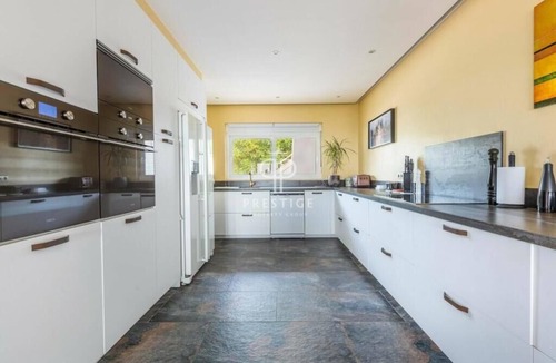 Luz Villa | SeaViews & Walk to Luz! 4BR-Pool- Balcony-parking