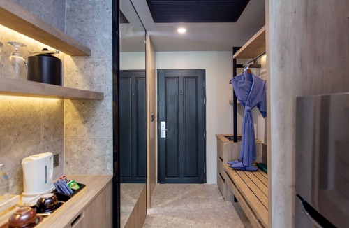 Khuekkhak Resort | (SHA+)Asian Style Double room with Pool access seaside(S10)
