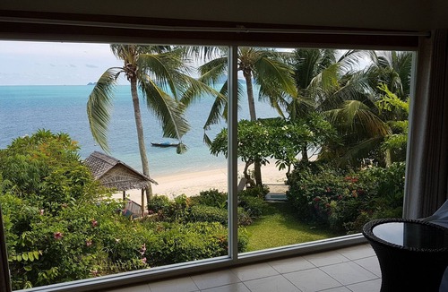 Bang Po Villa | Shambala -Fabulous 3-bedroom beachfront villa with AC in beautiful Bang Por