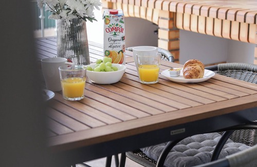 Correeira Villa | Silver Globe