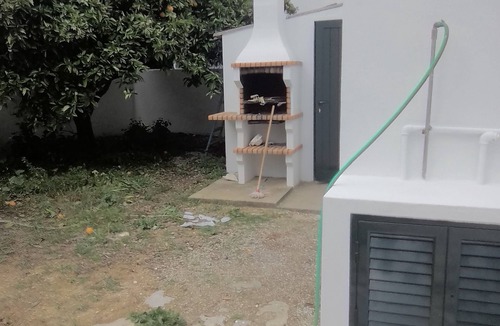 Manta Rota House | Single-story, 80 m² with a quiet garden, 300 m from the beach; air-conditioned, Wi-Fi, TV, pet-friendly