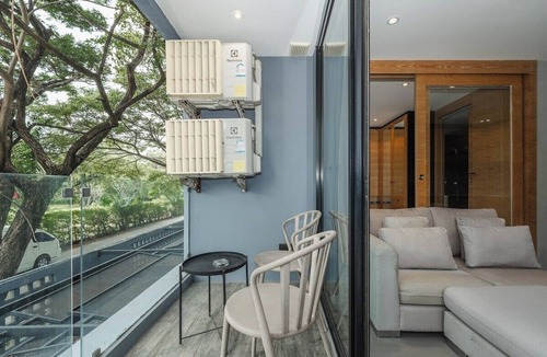 Kamala Apartment | Skyline Vibe Pool Gym Suite city gate kamala C225