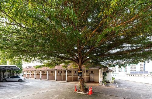 Makham Tia Resort | Sleep Hotel - SHA Certified
