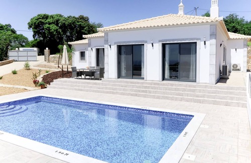 Estoi House | Sol e Mar by Interhome