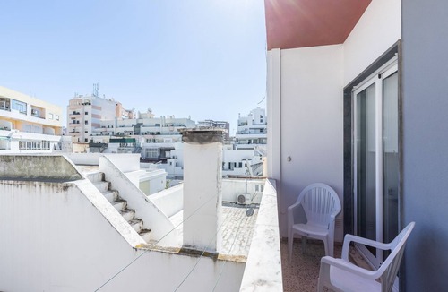 Faro City Centre Apartment | Sooty Blue Apartment, Wifi
