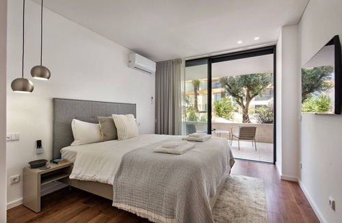 Olhao Apartment | Sophistication in the Heart of the Marina