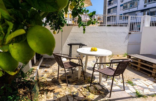 Sao Pedro Apartment | Spacious 5-bedroom apartment to 10 people in fabulous Faro with AC, WiFi