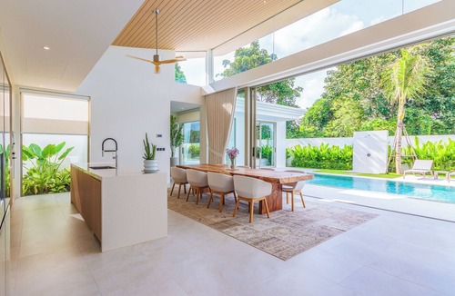 Thep Kasattri Villa | Spacious Brand-New Modern Balinese-Style Villa in Layan