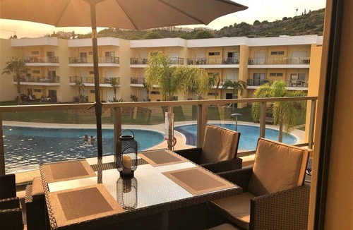 Albufeira Apartment | Spacious terrace apartment with pool view in a luxury residence,