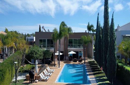 Vilamoura Villa | Special Vilamoura Villa 6 Bedrooms Villa Lagoon Private Pool