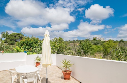 Meia Praia Villa | Spyro Red Villa, Lagos, Algarve