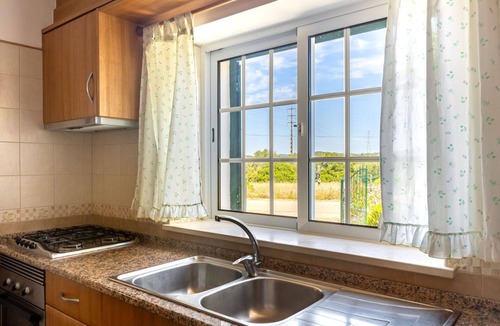 Murta House | Stunning private villa for 6 people with A/C, WIFI, private pool, TV and terrace