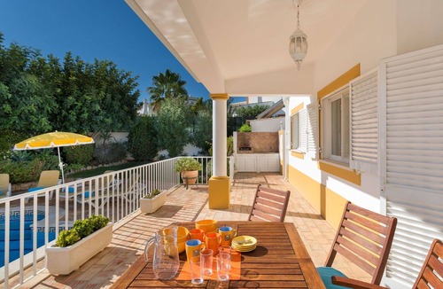 Guia Villa | Stunning private villa for 6 people with WIFI, private pool, A/C, TV and terrace