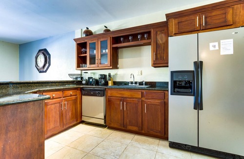 Placencia Villa | Stylish 2BR Villa with Pool, Steps from the Beach