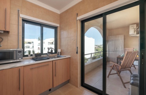 Vale de Parra Apartment | Stylish Apartments Close to Beach and Lush Nature