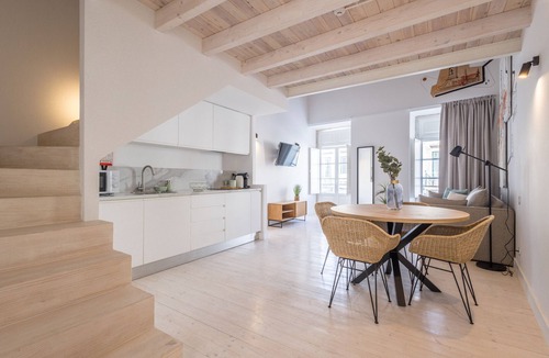 Faro City Centre Apartment | Suits Boutique Arco - Mezanino apartment by HD