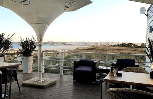 Albardeira Apartment | Sunny apartment with pool+balcony 10 minutes to Meia praia