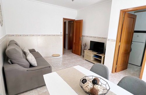 Vale de Carro Apartment | Sunny Bedroom With Aircon, Pool, Beach Nearby - Albufeira