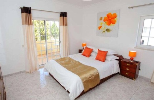 Mosqueira Villa | Superb social cabana area
