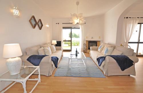 Alporchinhos House | T3 Holiday Cottage near the beach | B111