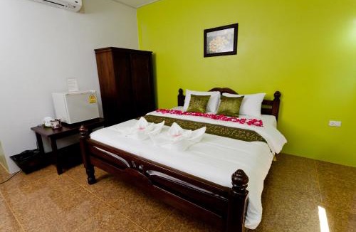 Khuekkhak Resort | The Mouth Resort - SHA Extra Plus