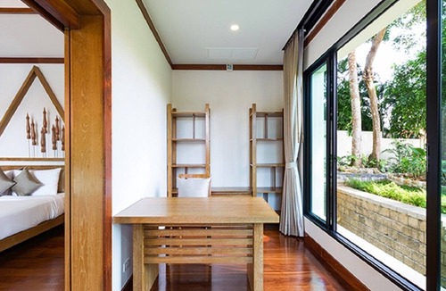 Nai Harn Villa | The Tropical Tree House for RENT in Naiharn Beach, Phuket