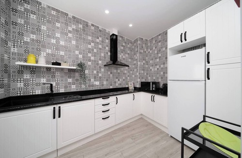 Portimao City Centre Apartment | This apartment is a 3 bedroom(s), 1 bathrooms, located in Portimão, Faro.