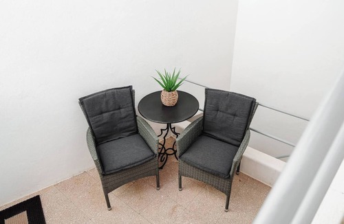 Portimao City Centre Apartment | This apartment is a 3 bedroom(s), 1 bathrooms, located in Portimão, Faro.