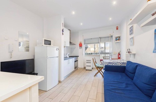 Amadora Apartment | This apartment is a 1 bedroom(s), 1 bathrooms, located in Venda Nova, Lisboa.