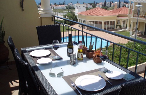 Alporchinhos Apartment | Top Floor Luxury Apt, A/C, WiFi, Prime Position with Ocean & Pool View. Sleeps 4