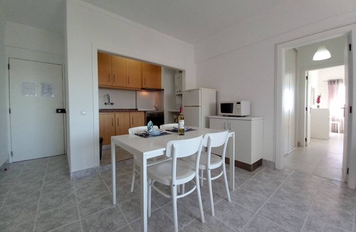 Cavacos Apartment | TORRE AZUL- Magnificent Sunset, Wifi, 20 m from the Beach