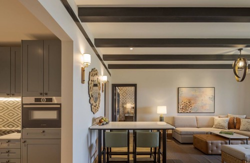 Tor Hotel | Tranquil Suite at Viceroy Ombria Algarve | Close to Quinta da Tôr Winery