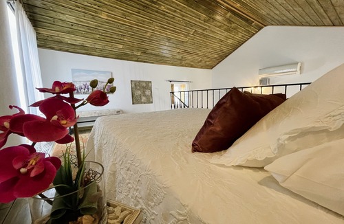 Sao Vicente do Paul House | Tufa Guest House & Wellness Place