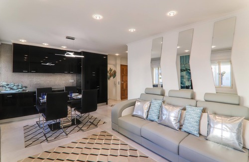 Cavacos Apartment | Vacation Apartment "Atlântida T1" with Sea View, Wi-Fi, A/C & Terrace; Parking Available on Street