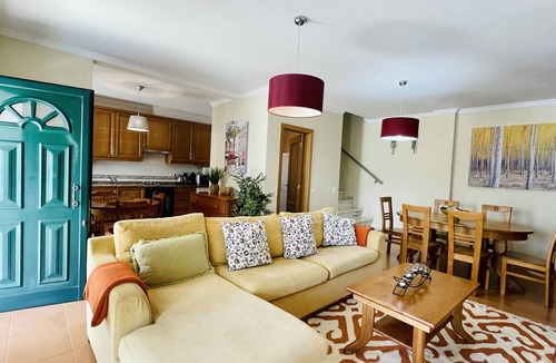 Correeira Ski Chalet | Vale Pedras by Check-in Portugal
