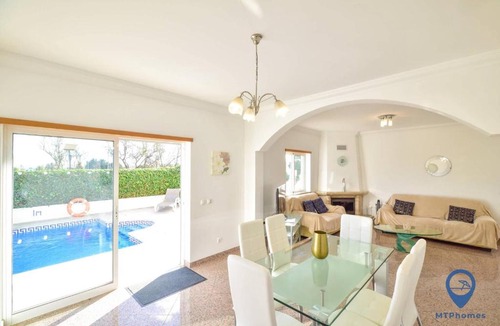 Correeira Villa | Vila Alfarrobeira by MTPhomes