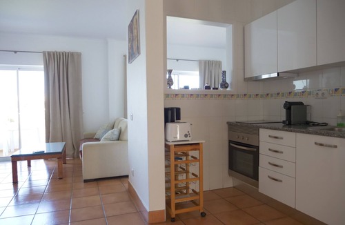 Porto de Mos Apartment | Vila Apostol - Splendid Oceanview Apartment near Porto de Mos Beach in Lagos.
