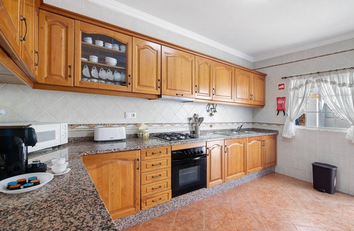 Altura Villa | Villa '41' with Private Terrace and Wi-Fi