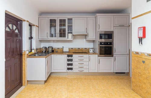 Urbanizacao dos Calicos Apartment | Villa A7 by HelloVacations