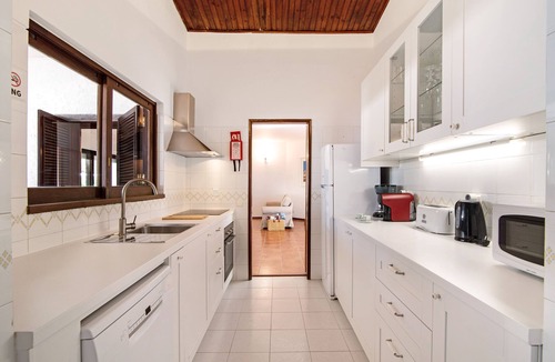 Aldeia das Acoteias Villa | Villa Aldeia with Pool, Garden, Covered Terrace & Wi-Fi