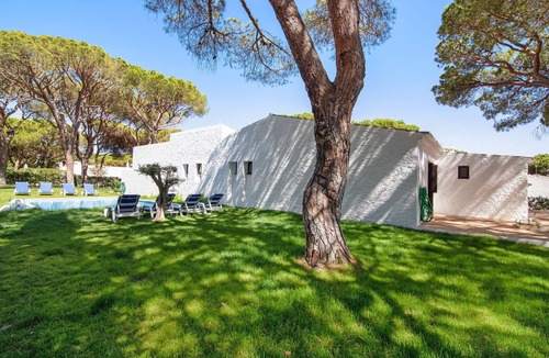Aldeia das Acoteias Villa | Villa Aldeia with Pool, Garden, Covered Terrace & Wi-Fi