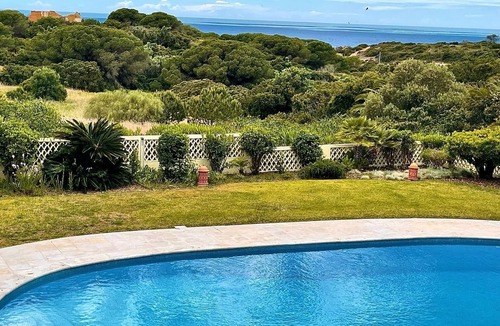 Albufeira House | Villa Algarve-Seafront Albufeira-5mn walk from beach tennis -heated pool - À/C