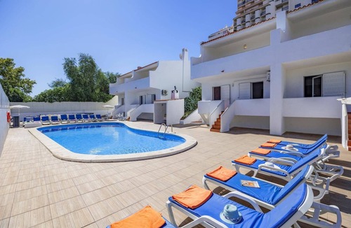 Montechoro Villa | Villa Altis Park by Villa Plus
