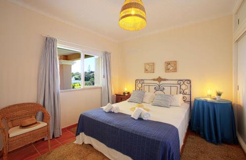 Monte Raposo Villa | Villa Amêndoa by Interhome