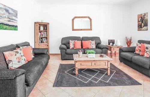 Monte Raposo Villa | Villa Ash