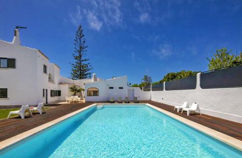 Lagoa e Carvoeiro Villa | Villa Benagil Boutique - Moradia luxuosa com piscina aquecível e BBQ