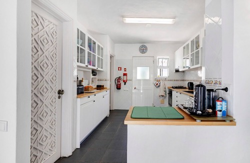 Branqueira Villa | Villa 'Blue Pearl 53' with Private Pool, Wi-Fi and Air Conditioning