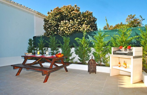 Alfarrobeira Villa | Villa Caicco: quiet escape in Algarve countryside