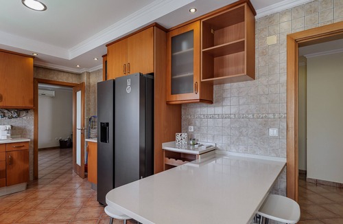 Sao Simao Villa | Villa 'Casa Da Arrabida' with Mountain View, Wi-Fi and Air Conditioning