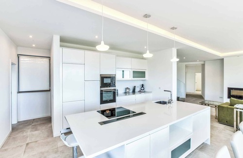 Vale de Centianes Villa | Villa Centeanes - Five Bedroom Villa, Sleeps 10
